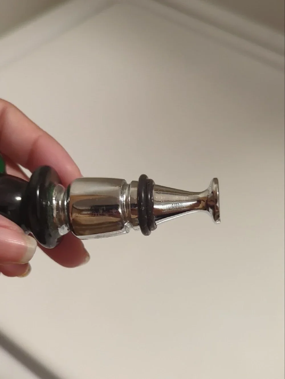 Alligator Wine Stopper With Black Seal